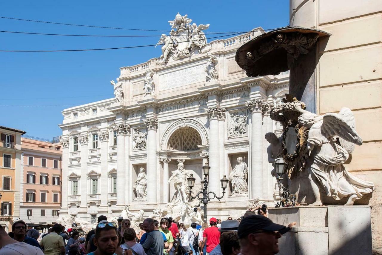 La Finestra Su Fontana Di Trevi - Charming View Apartment Rome Bagian luar foto