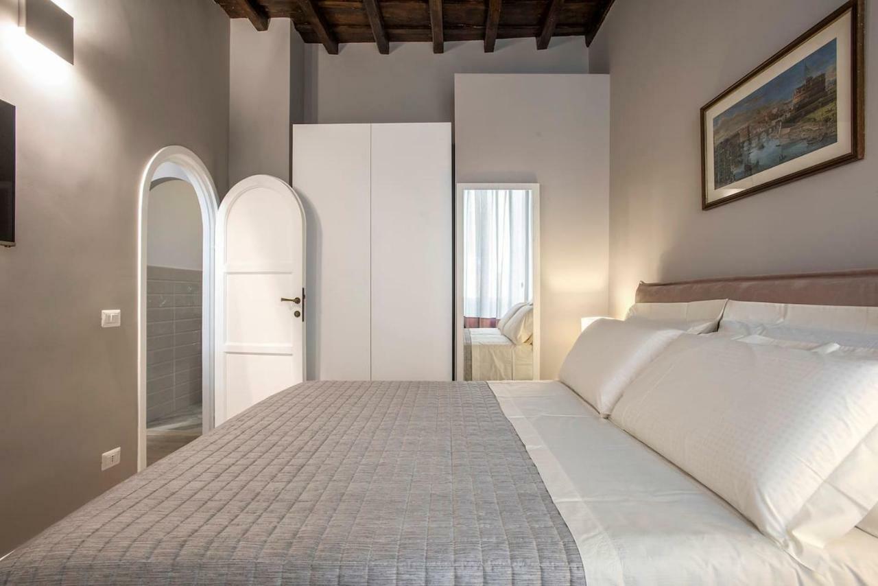 La Finestra Su Fontana Di Trevi - Charming View Apartment Rome Bagian luar foto