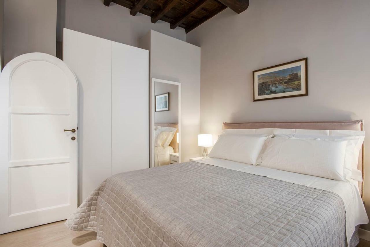 La Finestra Su Fontana Di Trevi - Charming View Apartment Rome Bagian luar foto