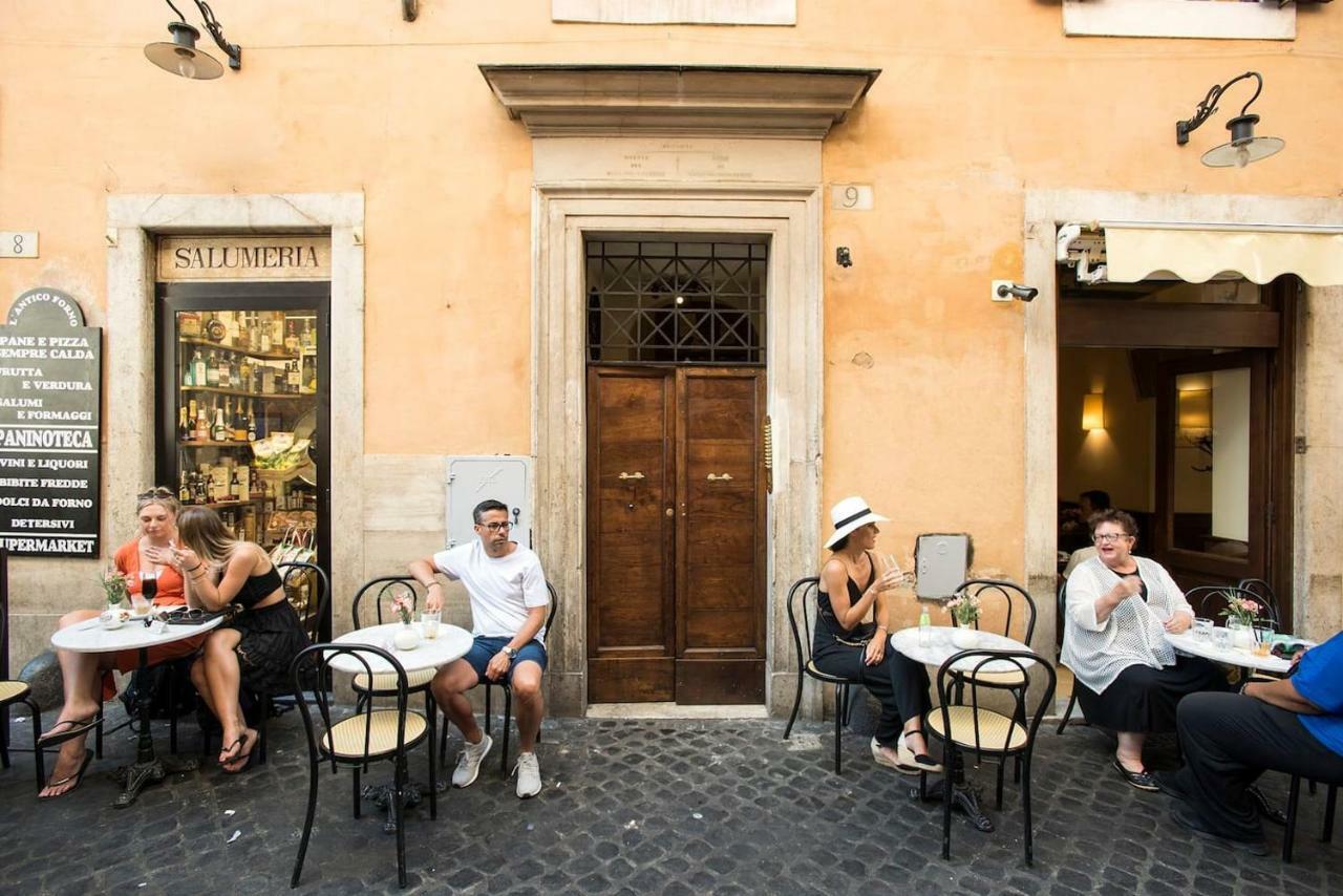 La Finestra Su Fontana Di Trevi - Charming View Apartment Rome Bagian luar foto